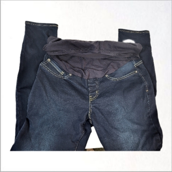 Signature Levi Strauss Maternity Skinny Jeans - Picture 1 of 9
